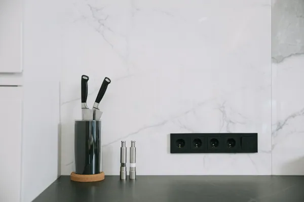 Grease off the cabinet fronts
