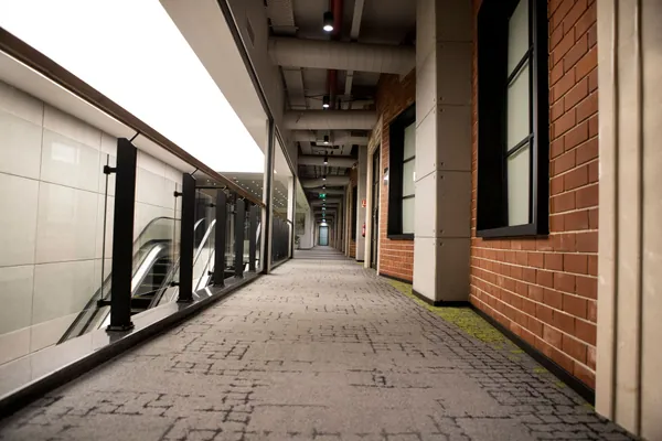 Concourse floors and walkways